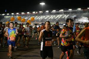 BIB: 81240, 0952, 21079
                            <button type="button" onclick="openModal(10650029)" class="btn btn-primary btn-sm float-right btn-popup" data-toggle="modal" data-target=".modal-high-quality">
                        <i class="fas fa-shopping-cart"></i> Add to Cart
                    </button>
                                            <button type="button" onclick="isThisMe(10650029, true)" class="btn btn-success btn-sm float-right btn-popup btn-isme hidden" data-toggle="tooltip" data-placement="bottom" title="นี่คือรูปของคุณใช่ไหม คลิกที่นี่เพื่อเอาเข้าอัลบั้ม">
                        <i class="fas fa-plus"></i> Add to album
                    </button>
                    <button type="button" onclick="isThisMe(10650029, false)" class="btn btn-warning btn-sm float-right btn-popup btn-isnotme hidden">
                        <i class="fas fa-ban"></i> Remove from album
                    </button>